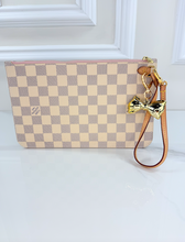 LOUIS VUITTON NEVERFULL POCHETTE CLUTCH MM AZUR (PINK)