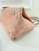 LOUIS VUITTON MAHINA CALFSKIN SEVRES MAGNOLIA
