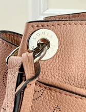 LOUIS VUITTON MAHINA CALFSKIN SEVRES MAGNOLIA