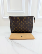 LOUIS VUITTON TOILETRY POUCH 26 (VINTAGE) AN873