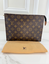 LOUIS VUITTON TOILETRY POUCH 26 (VINTAGE) AN873
