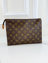 LOUIS VUITTON TOILETRY POUCH 26 (VINTAGE) AN873