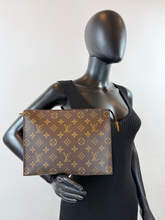 LOUIS VUITTON TOILETRY POUCH 26 (VINTAGE) AN873