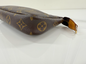 LOUIS VUITTON POCHETTE ACCESSORIES LEATHER CROSSBODY / CHAIN SL1002