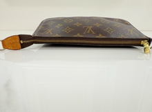 LOUIS VUITTON POCHETTE ACCESSORIES LEATHER CROSSBODY / CHAIN SL1002