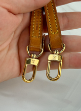 LOUIS VUITTON POCHETTE ACCESSORIES LEATHER CROSSBODY / CHAIN SL1002