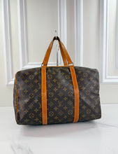 LOUIS VUITTON SAC SOUPLE 35