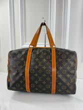 LOUIS VUITTON SAC SOUPLE 35