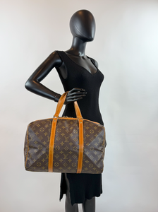 LOUIS VUITTON SAC SOUPLE 35