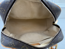 LOUIS VUITTON MANHATTAN PM