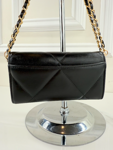 CHANEL QUILTEDD CHANEL 19 FLAP WALLET / WOC