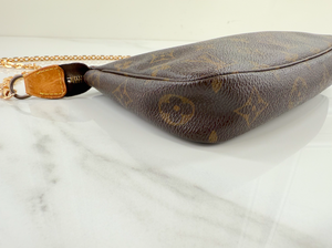 LOUIS VUITTON POCHETTE ACCESSORIES CHAIN CROSSBODY VI1010