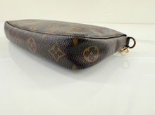LOUIS VUITTON POCHETTE ACCESSORIES CHAIN CROSSBODY VI1010