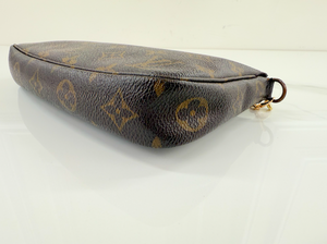 LOUIS VUITTON POCHETTE ACCESSORIES CHAIN CROSSBODY VI1010