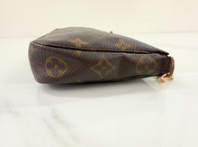 LOUIS VUITTON POCHETTE ACCESSORIES CHAIN CROSSBODY VI1010