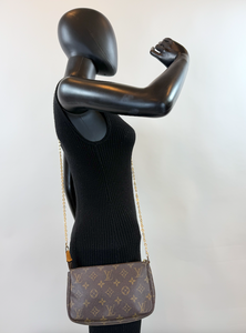 LOUIS VUITTON POCHETTE ACCESSORIES CHAIN CROSSBODY VI1010
