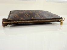 LOUIS VUITTON POCHETTE ACCESSORIES MONO CROSSBODY CA2037