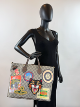 GUCCI GG COURRIER CONVERTIBLE TOTE / CROSSBODY (LARGE) LIMITED EDITION