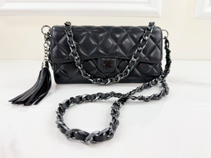 CHANEL QUILTED GUSSET LAMBSKIN FLAP WALLET / WOC (ALL BLACK)