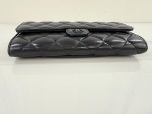 CHANEL QUILTED GUSSET LAMBSKIN FLAP WALLET / WOC (ALL BLACK)