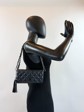 CHANEL QUILTED GUSSET LAMBSKIN FLAP WALLET / WOC (ALL BLACK)