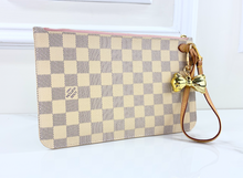 LOUIS VUITTON NEVERFULL POCHETTE CLUTCH MM AZUR (PINK)