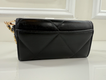 CHANEL QUILTEDD CHANEL 19 FLAP WALLET / WOC