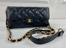 CHANEL QUILTED GUSSET LAMBSKIN FLAP WALLET / WOC (BLACK & GOLD)