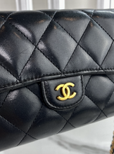 CHANEL QUILTED GUSSET LAMBSKIN FLAP WALLET / WOC (BLACK & GOLD)