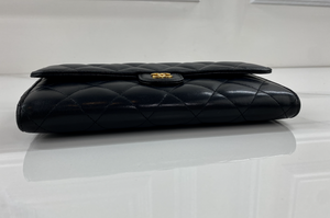 CHANEL QUILTED GUSSET LAMBSKIN FLAP WALLET / WOC (BLACK & GOLD)