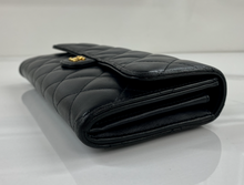 CHANEL QUILTED GUSSET LAMBSKIN FLAP WALLET / WOC (BLACK & GOLD)