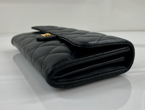 CHANEL QUILTED GUSSET LAMBSKIN FLAP WALLET / WOC (BLACK & GOLD)