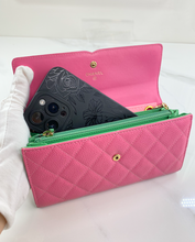 CHANEL CAVIAR QUILTED LARGE FILIGREE GUSSET WALLET / WOC MULTICOLOR