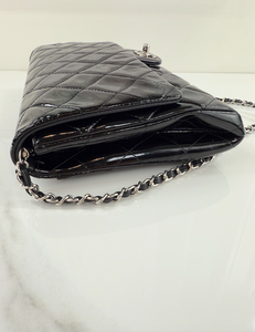 CHANEL PATENT QUILTED CLUTCH WITH CHAIN FLAP