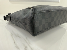 LOUIS VUITTON MICK PM DAMIER GRAPHITE SR0117