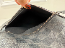 LOUIS VUITTON MICK PM DAMIER GRAPHITE SR0117