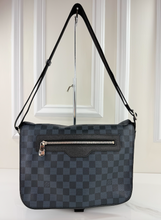 LOUIS VUITTON MATCHPONT MESSENGER COBALT DE