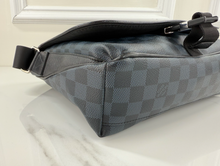 LOUIS VUITTON MATCHPONT MESSENGER COBALT DE