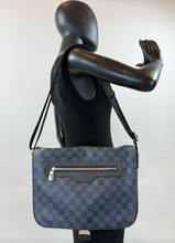 LOUIS VUITTON MATCHPONT MESSENGER COBALT DE