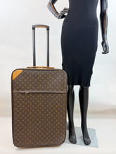 LOUIS VUITTON PEGASE 70 ROLLING LUGGAGE