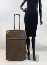 LOUIS VUITTON PEGASE 70 ROLLING LUGGAGE