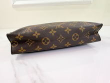 LOUIS VUITTON TOILETRY POUCH 26 TH871