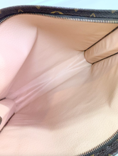 LOUIS VUITTON TOILETRY POUCH 26 TH871