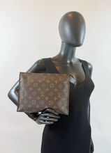 LOUIS VUITTON TOILETRY POUCH 26 TH871