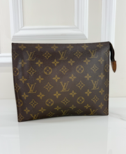 LOUIS VUITTON TOILETRY POUCH 26 TH874