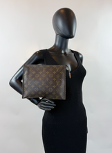 LOUIS VUITTON TOILETRY POUCH 26 TH874