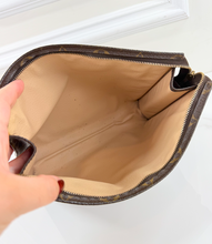 LOUIS VUITTON TOILETRY POUCH 26 TH874