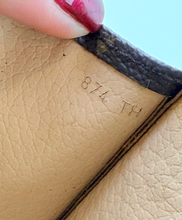 LOUIS VUITTON TOILETRY POUCH 26 TH874