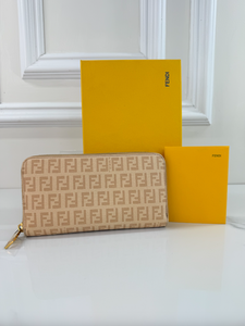 FENDI ZUCCHINO ZIP AROUND WALLET IN BEIGE