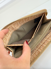 FENDI ZUCCHINO ZIP AROUND WALLET IN BEIGE